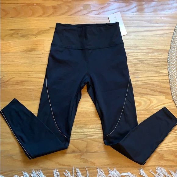 Athleta cold front tights - Picture 2 of 11